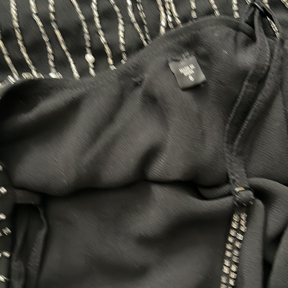 Guess - Picture 3 of 4